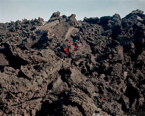 Imperiled by Volcanic Eruptions, Iceland Scoops Up Answers .